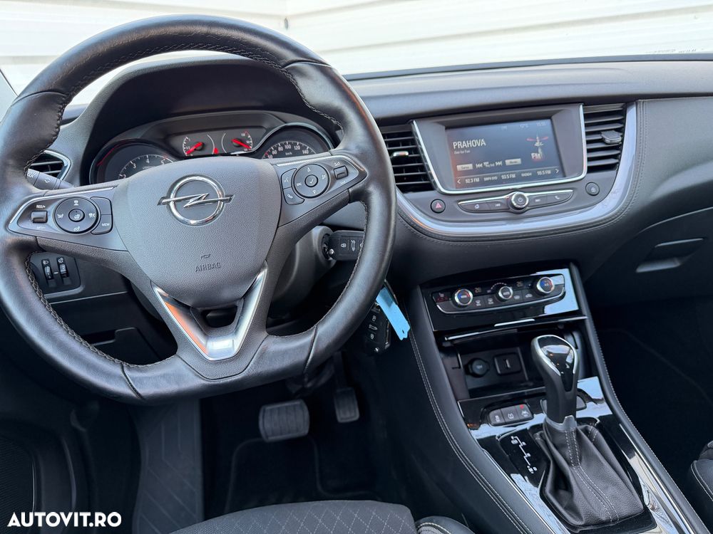 Opel Grandland 1.5 START/STOP AT8 GLX - 15