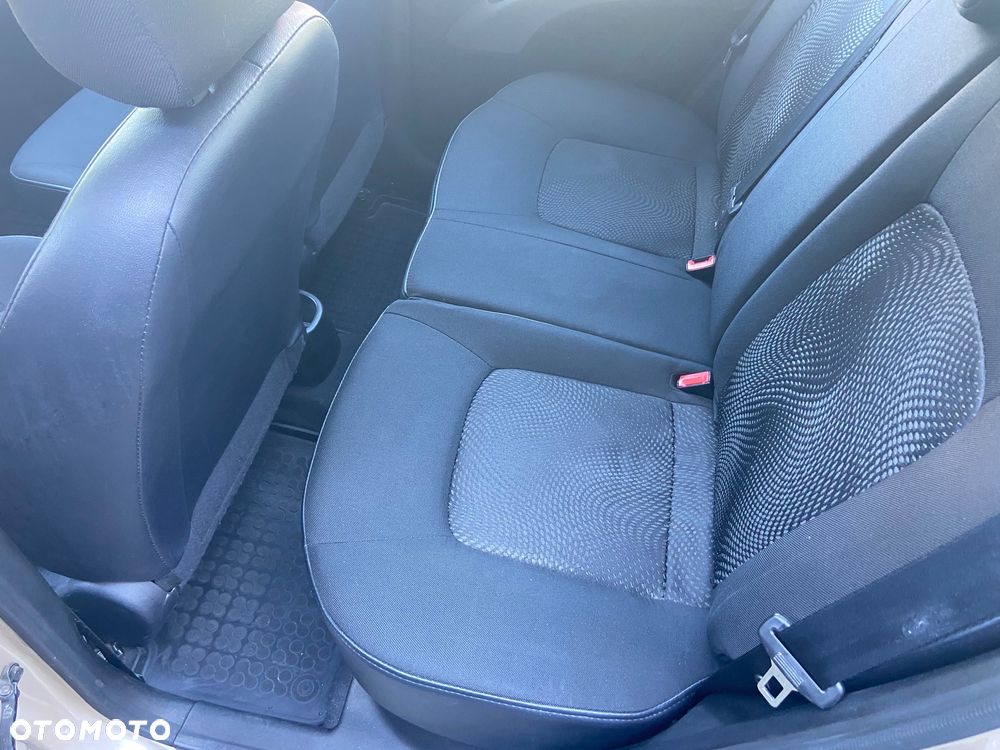 Hyundai i10 1.1 Comfort - 15