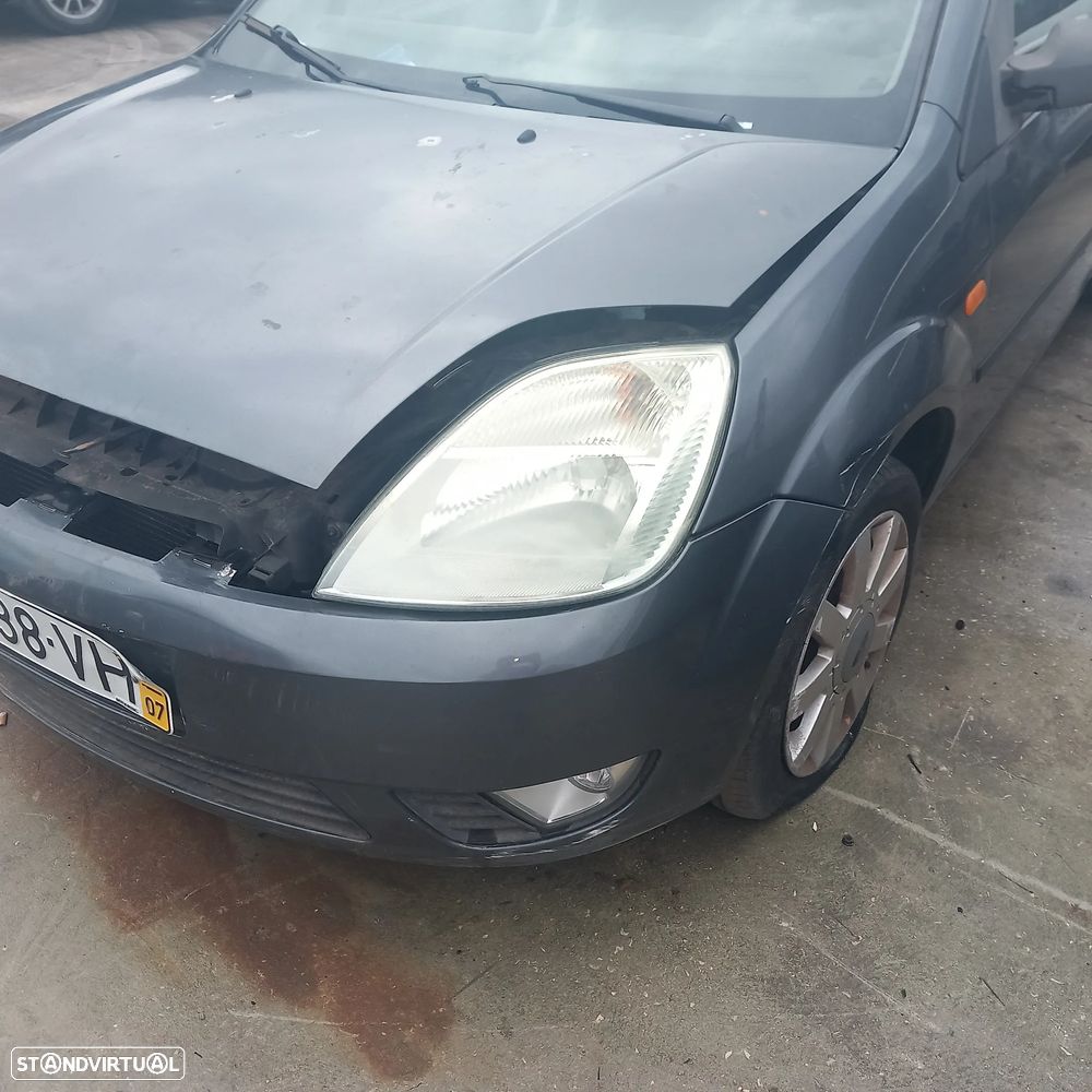 Frente completa Ford Fiesta ano 2003 - 3