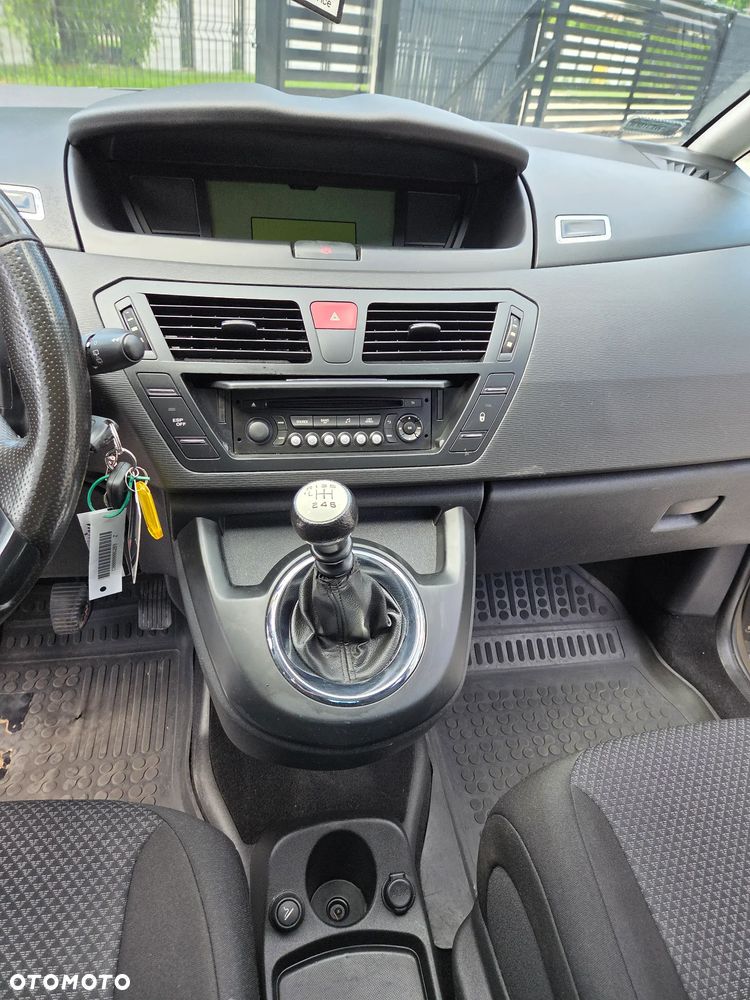 Citroën C4 Picasso 1.6 HDi Attraction - 23