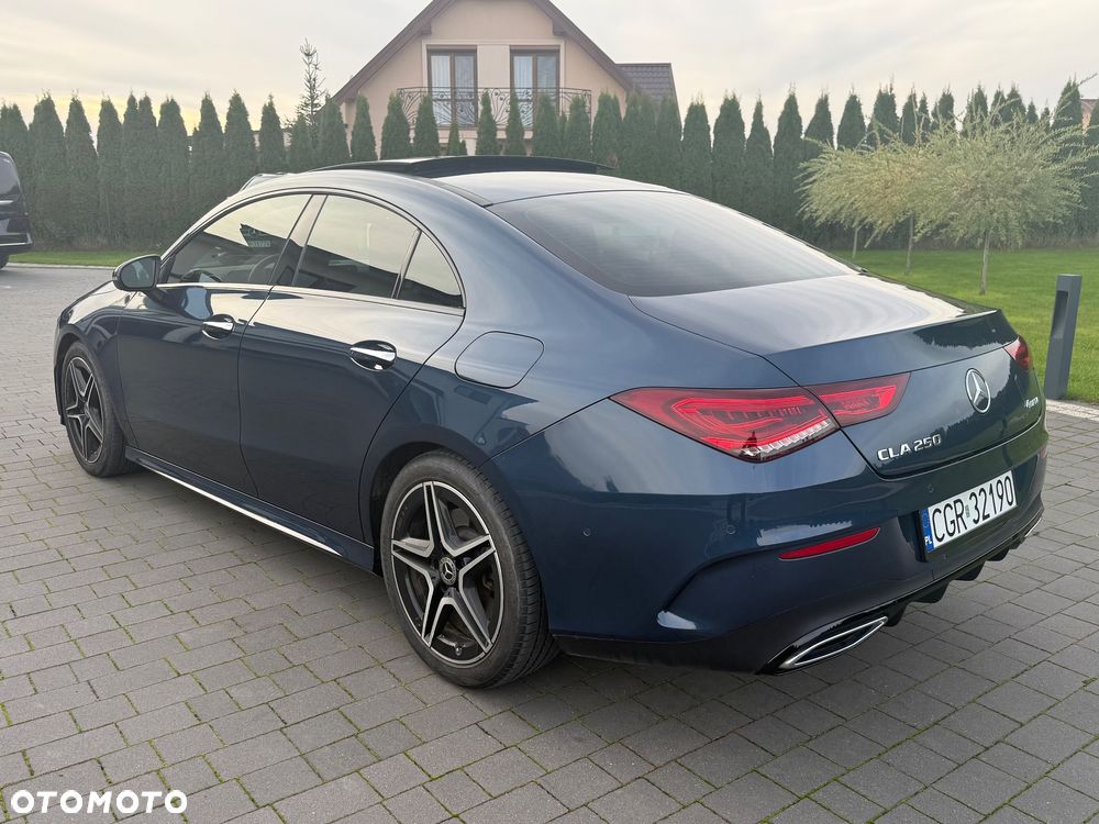 Mercedes-Benz CLA 250 4Matic 7G-DCT AMG Line - 3