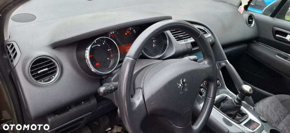 Peugeot 3008 - 11