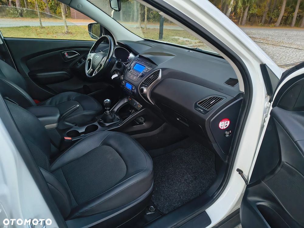 Hyundai ix35 blue 1.6 2WD Finale Silver - 38