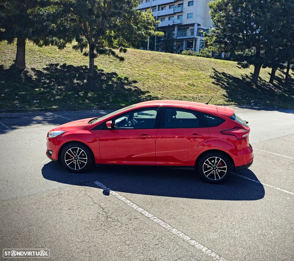 Ford Focus 1.0 SCTi Titanium Best - 4