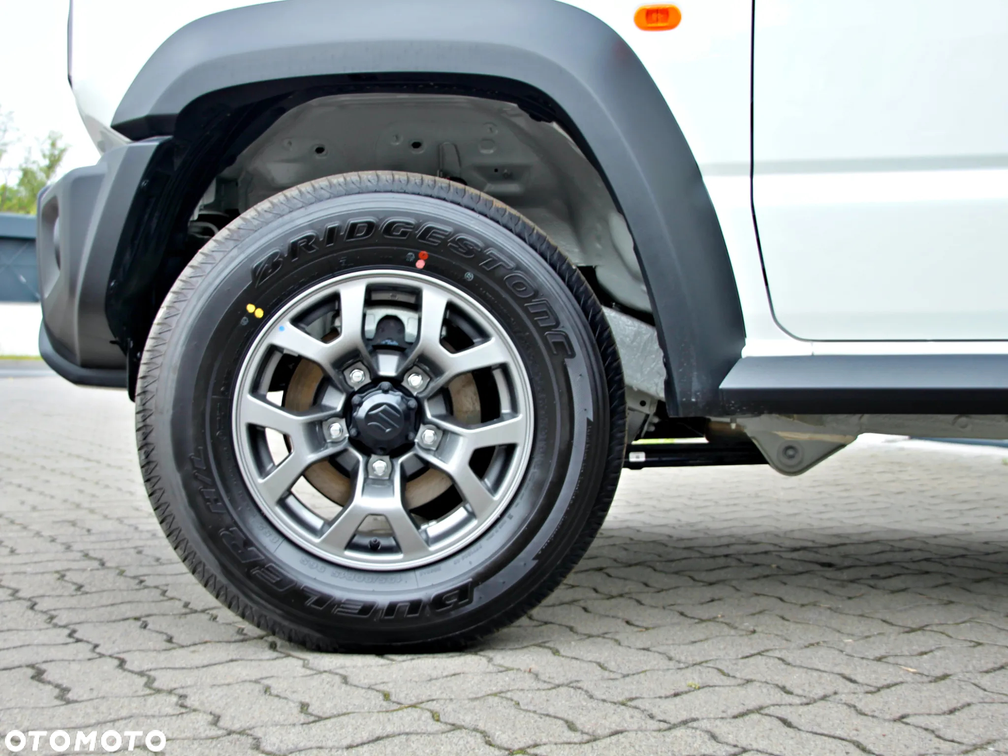 Suzuki Jimny 1.5 Premium - 8