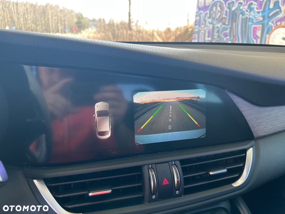 Alfa Romeo Giulia 2.0 Turbo 16V AT8 Veloce Ti - 20