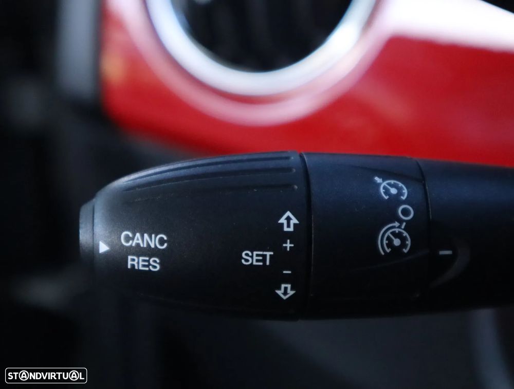 Fiat 500 1.0 Hybrid (RED) - 32