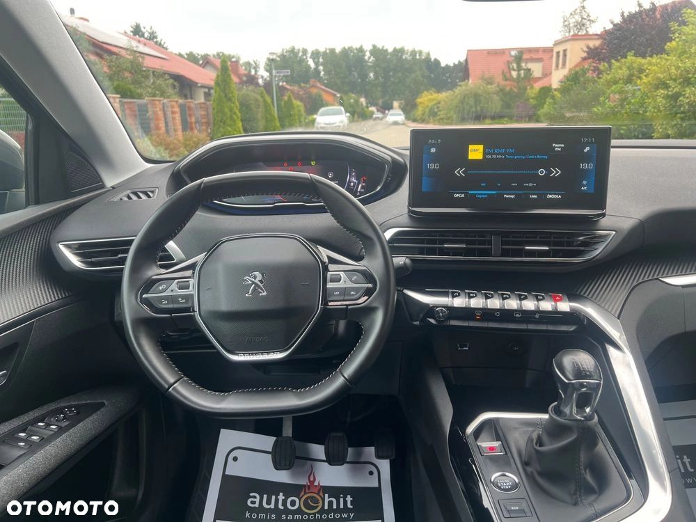 Peugeot 5008 1.5 BlueHDI Allure S&S - 18