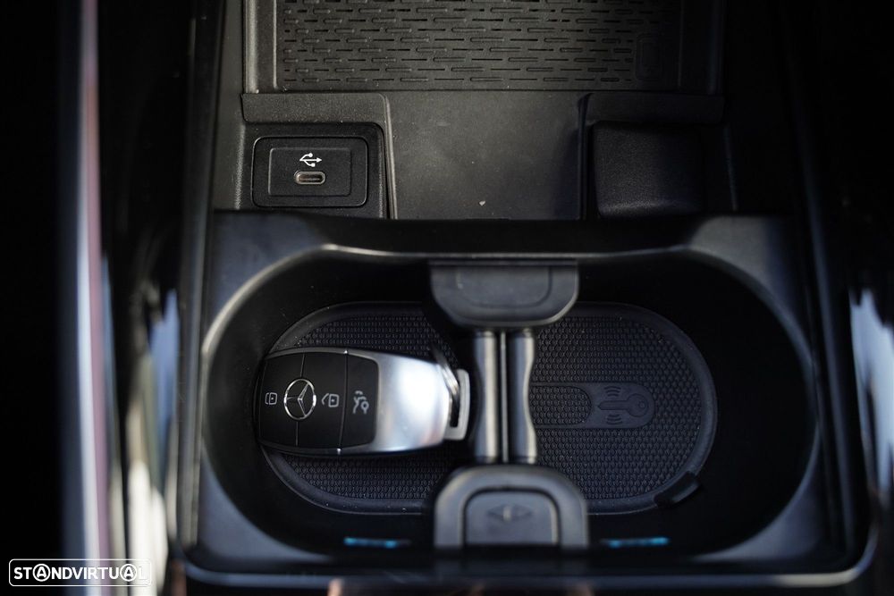 Mercedes-Benz GLA 250 e AMG Line - 25