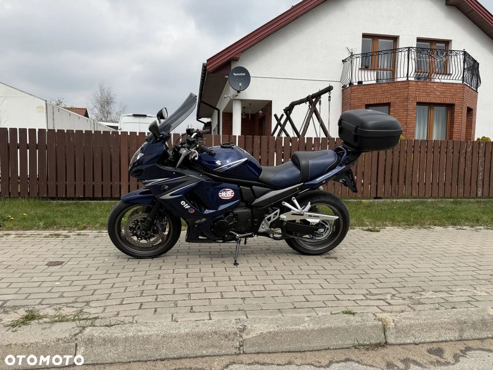 Suzuki GSX - 4