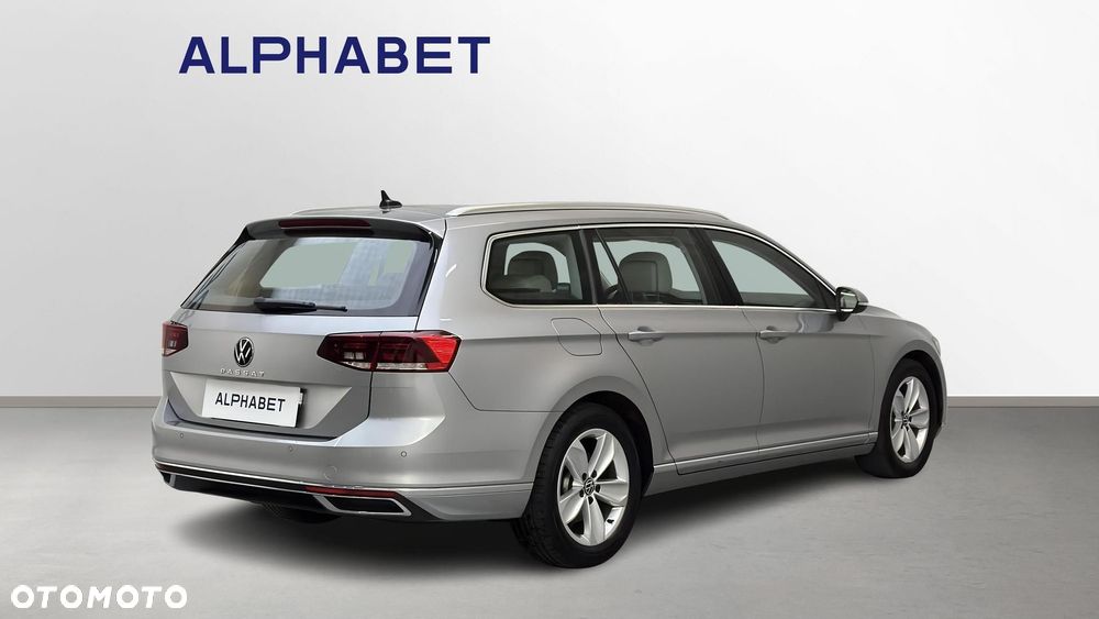 Volkswagen Passat Variant 2.0 TDI EVO Elegance DSG - 10