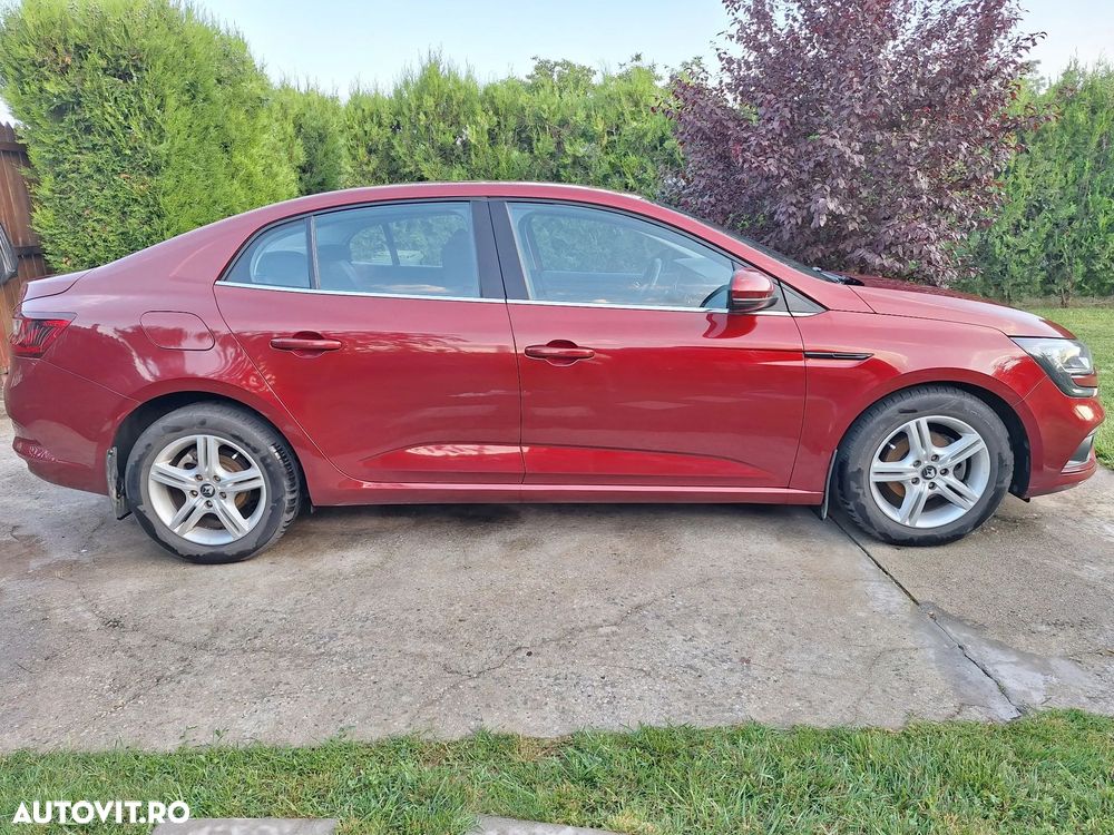 Renault Megane Energy TCe Zen - 10