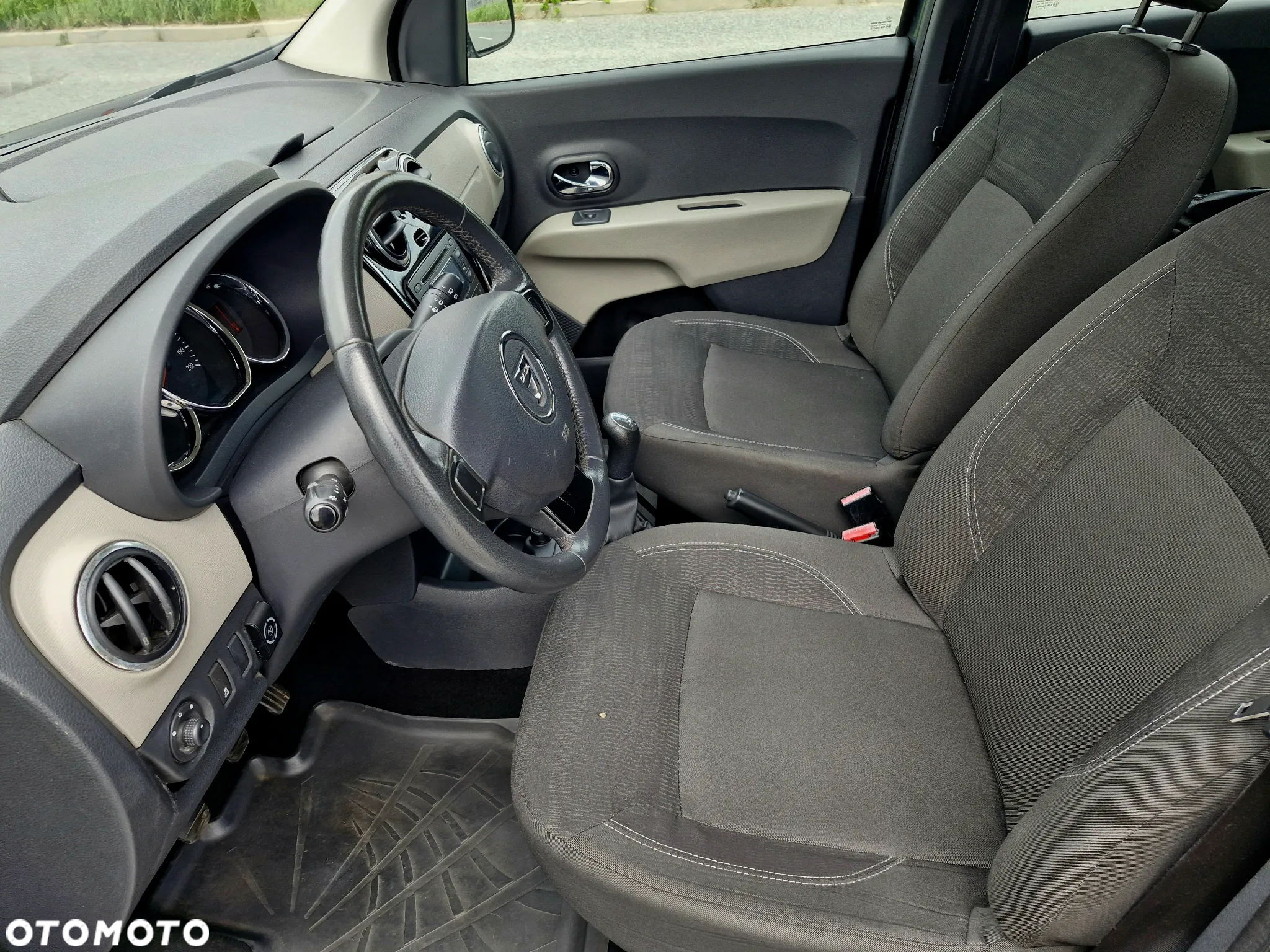 Dacia Lodgy 1.6 SCe Ambiance S&S - 7