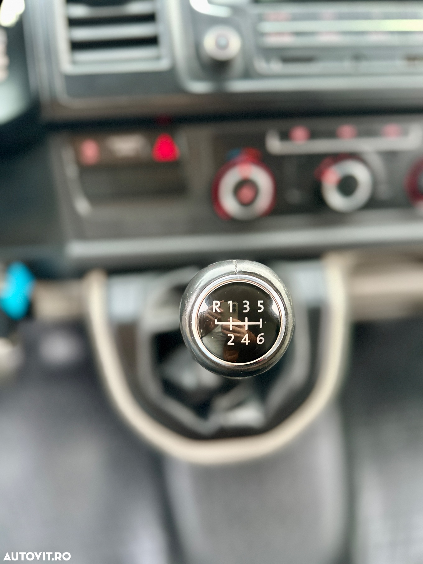 Volkswagen TRANSPORTER 6 - 26