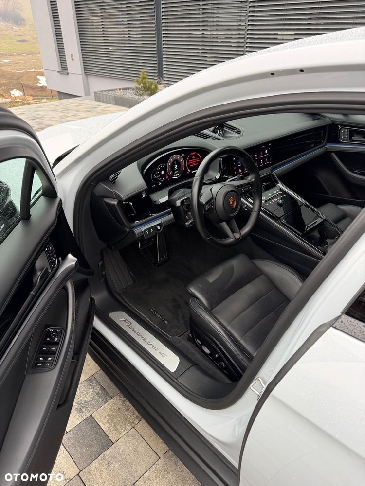 Porsche Panamera 4 E-Hybrid PHEV - 7