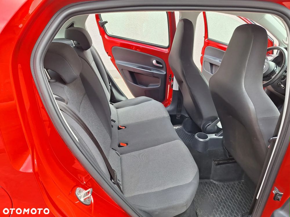 Volkswagen up! 1.0 move - 17