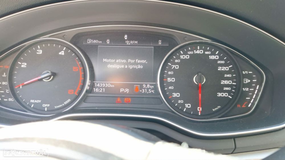 Audi A4 30 TDI Advanced S tronic - 12