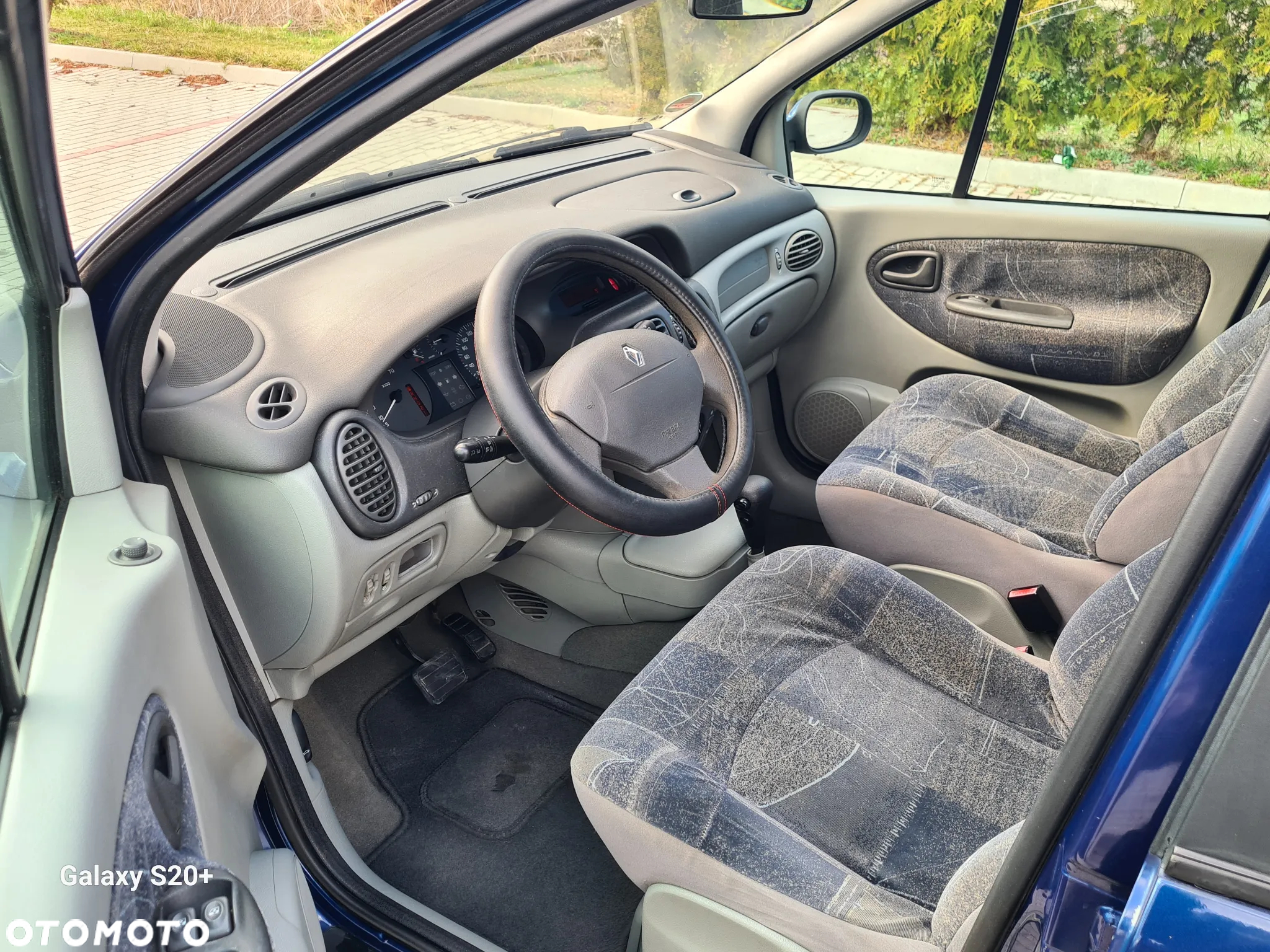 Renault Scenic - 10