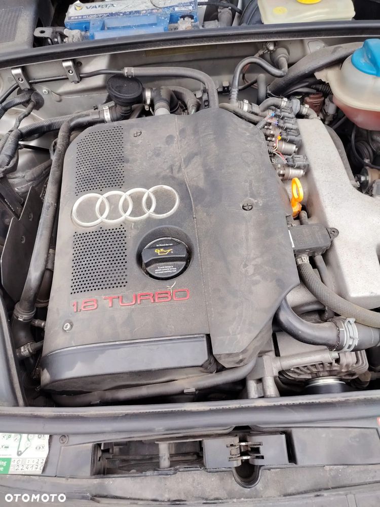 drzwi audi a4 b6 lampa błotnik ly7w  częsci - 3