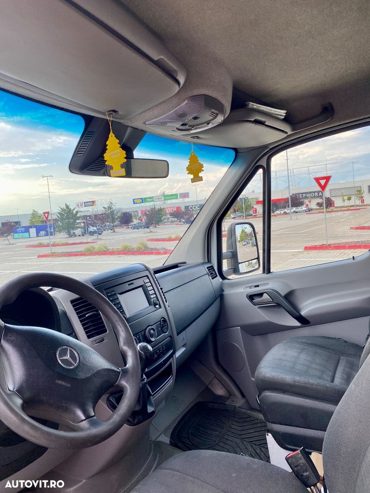 Mercedes-Benz Sprinter - 7
