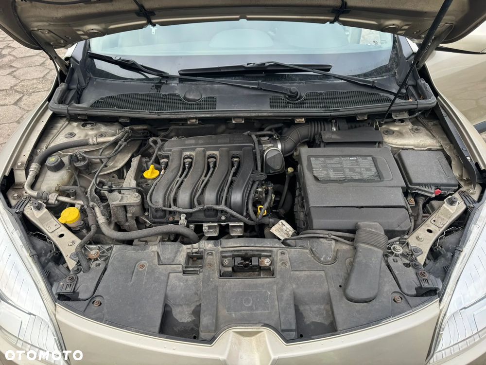 Renault Megane 1.6 16V Style Edition - 17