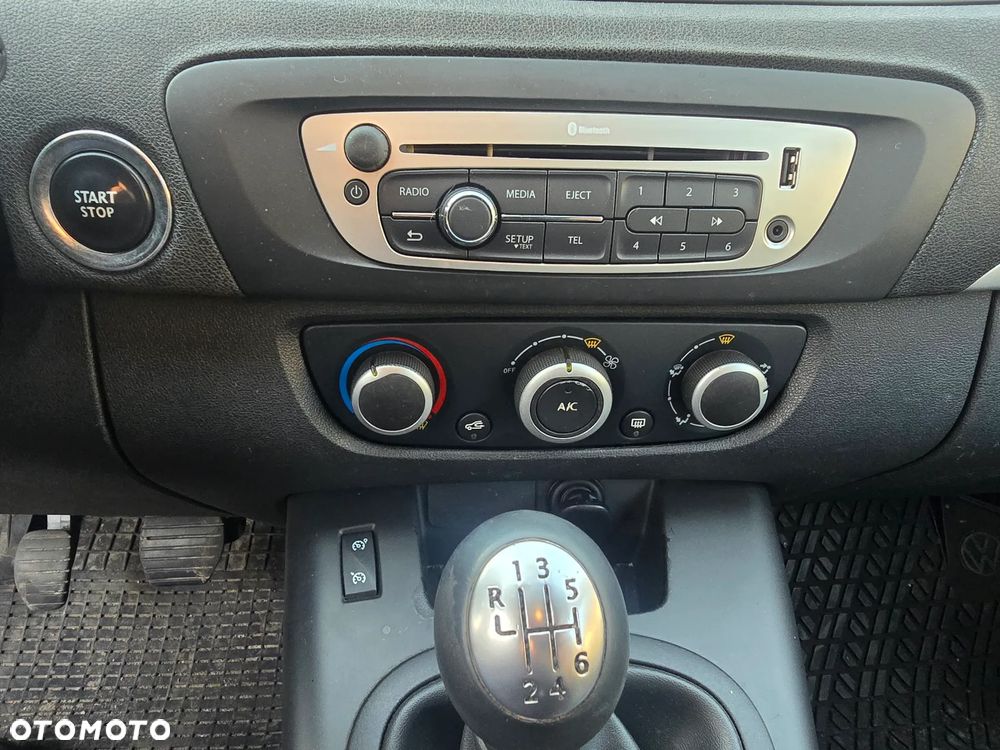 Renault Scenic - 13