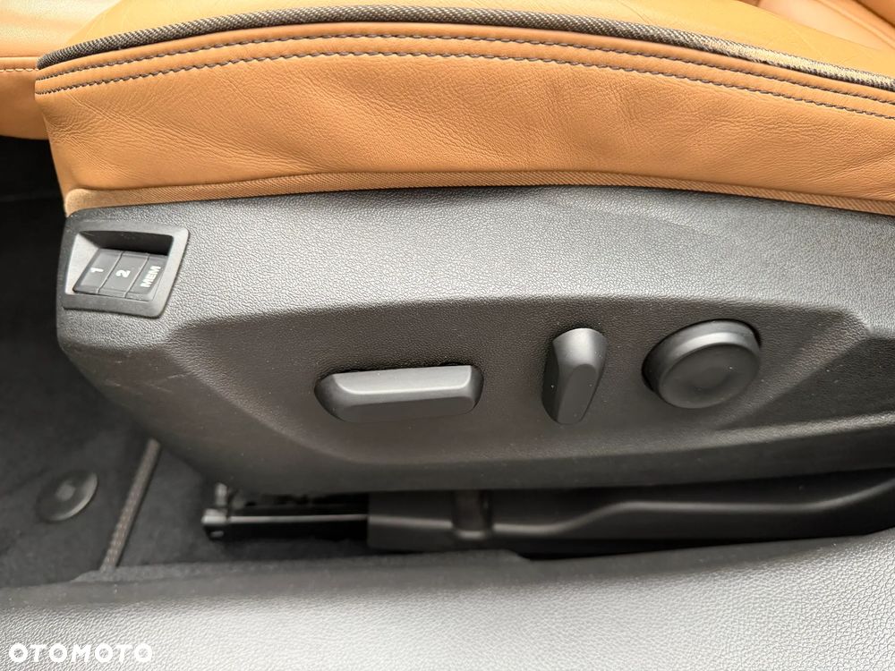 Opel Insignia 2.0 Automatik Business Innovation - 21