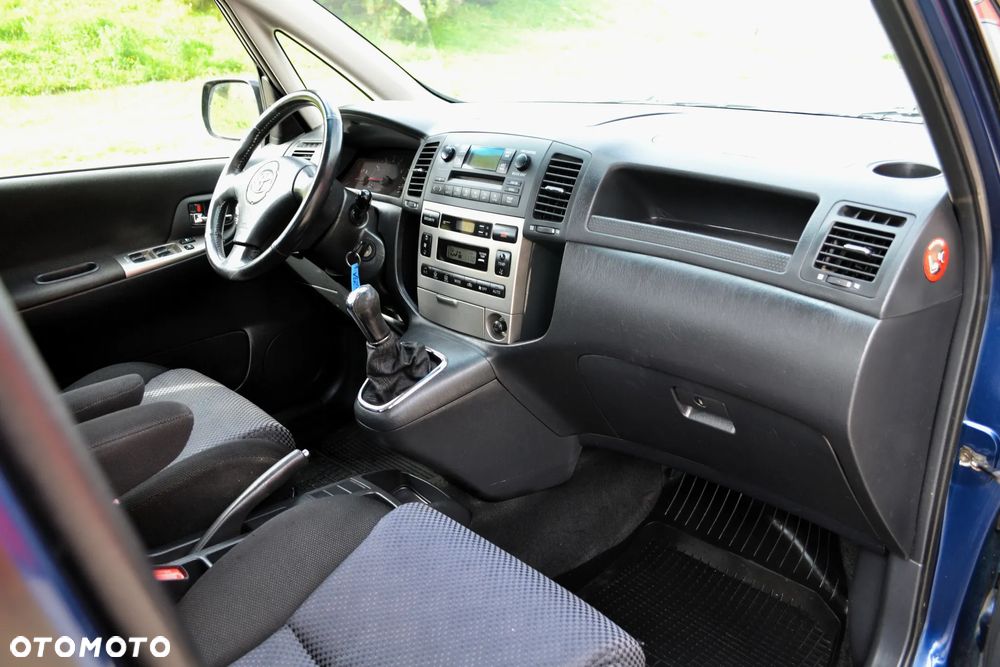 Toyota Corolla Verso 2.0 D-4D Sol - 11