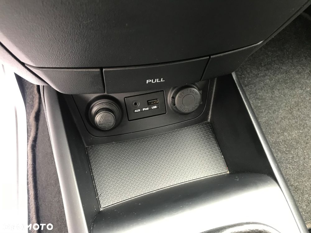 Hyundai i30 i30cw 1.4 UEFA EURO 2012 Edition - 12