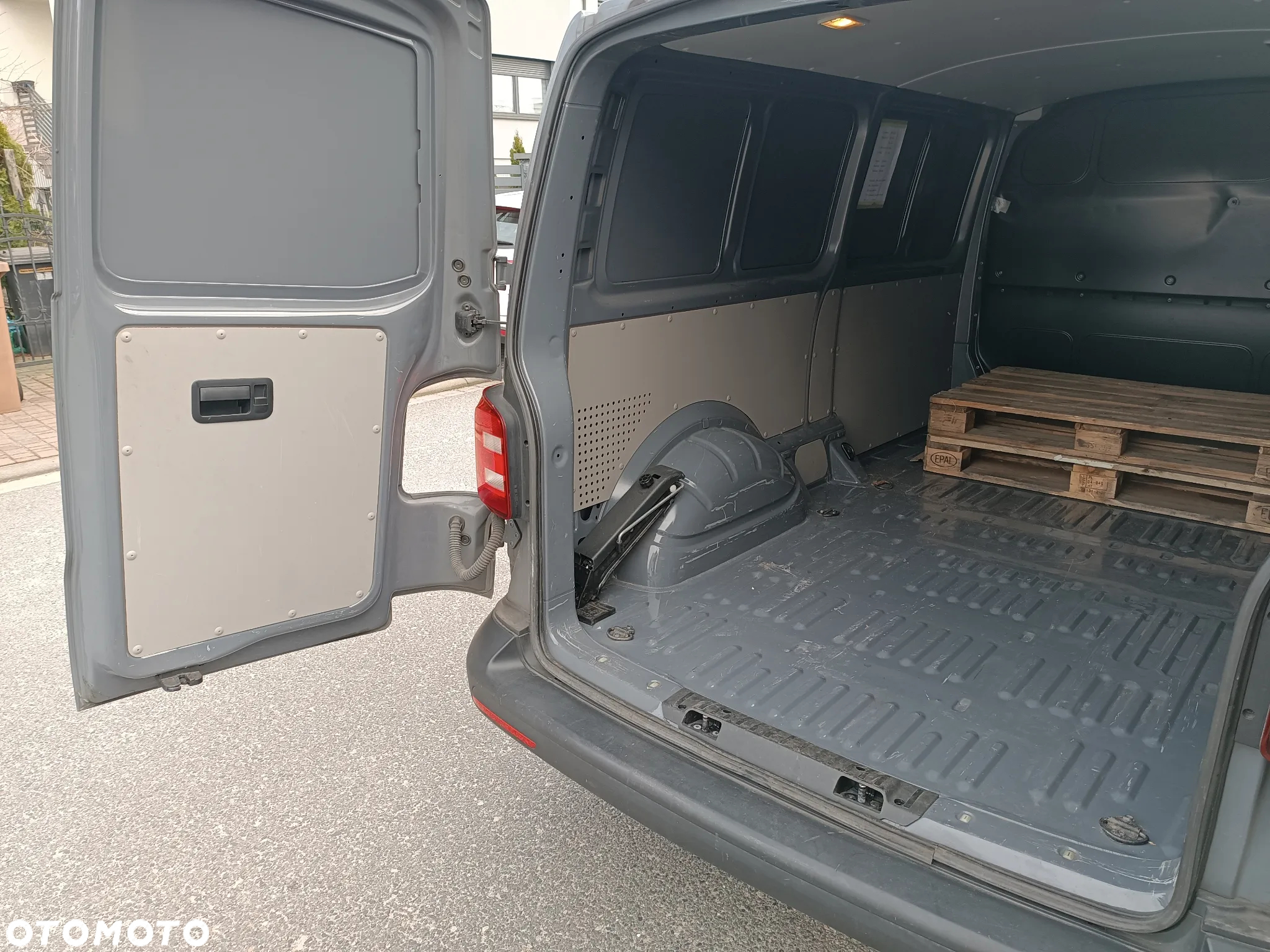 Volkswagen Transporter - 10
