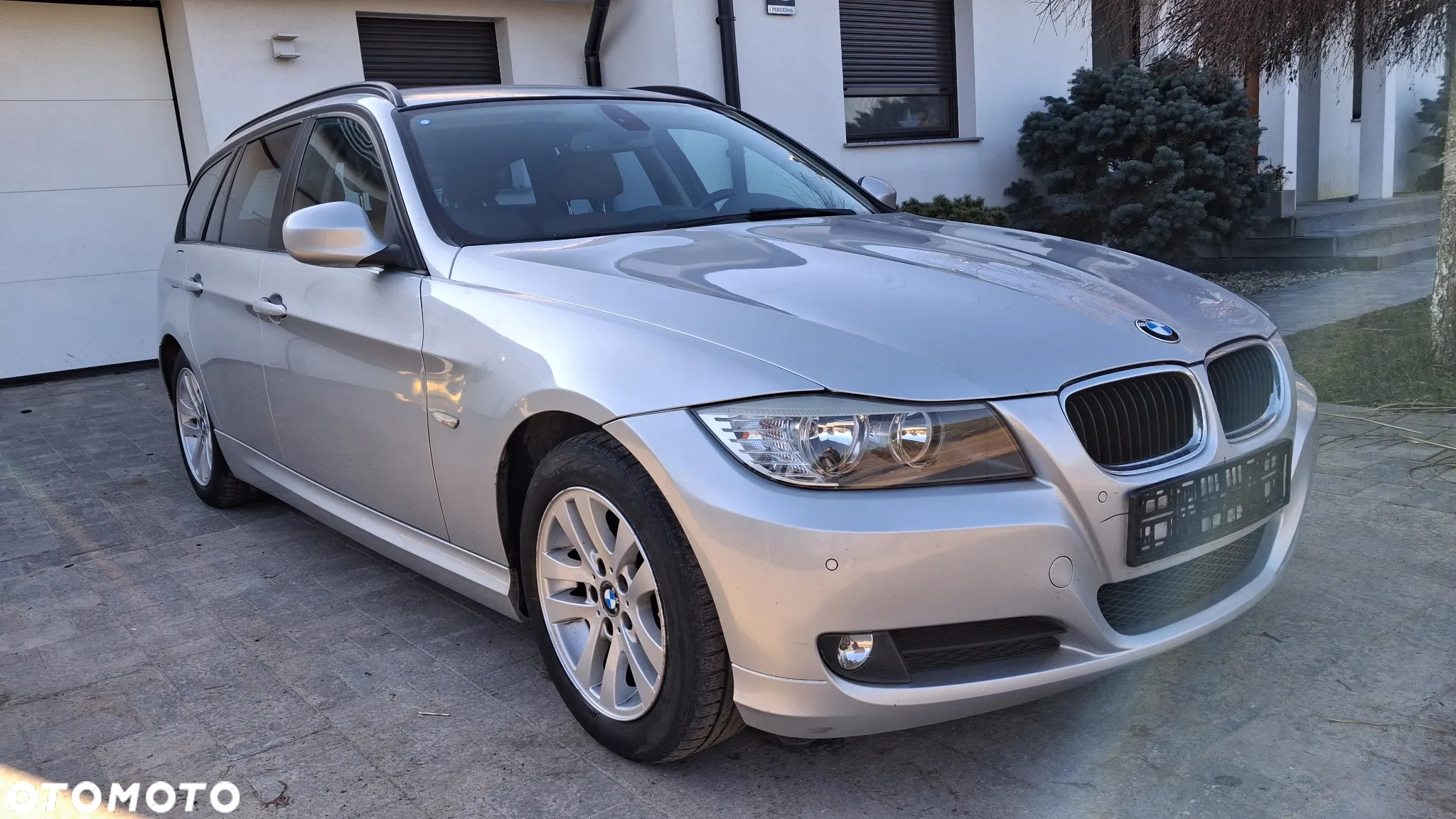 BMW Seria 3 318d - 12