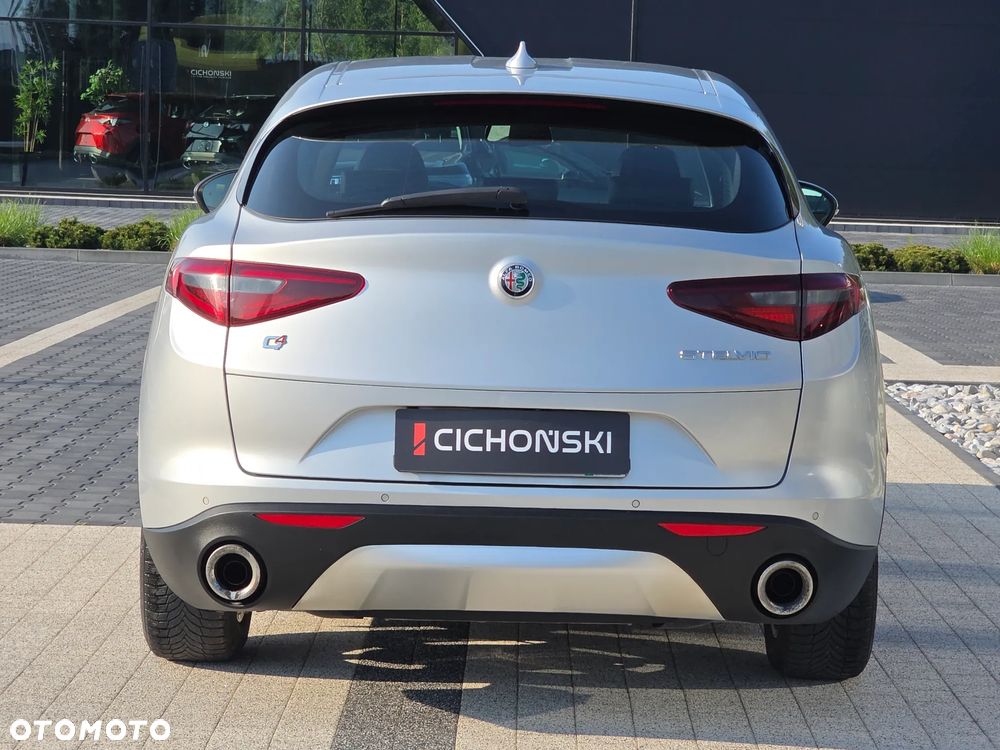 Alfa Romeo Stelvio 2.0 Turbo Super Q4 - 6