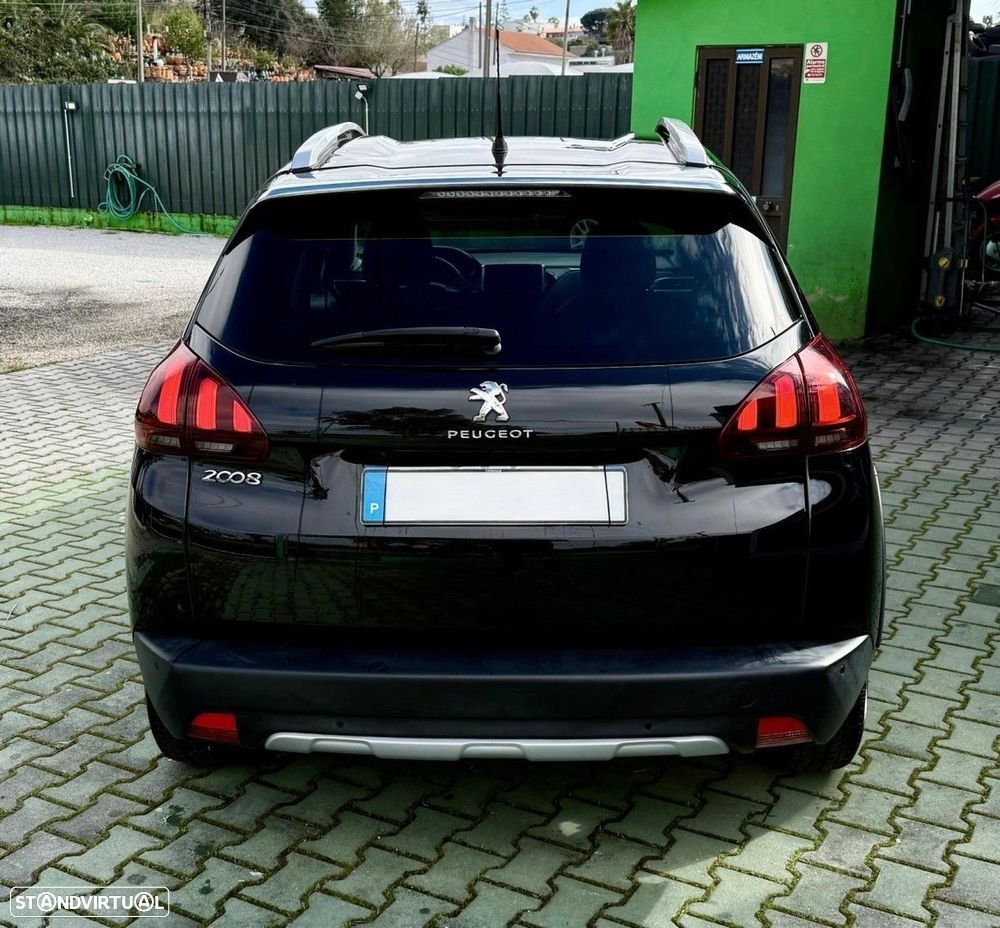 Peugeot 2008 1.2 PureTech Allure EAT6 - 10