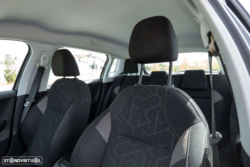 Peugeot 2008 PureTech 82 Active - 10