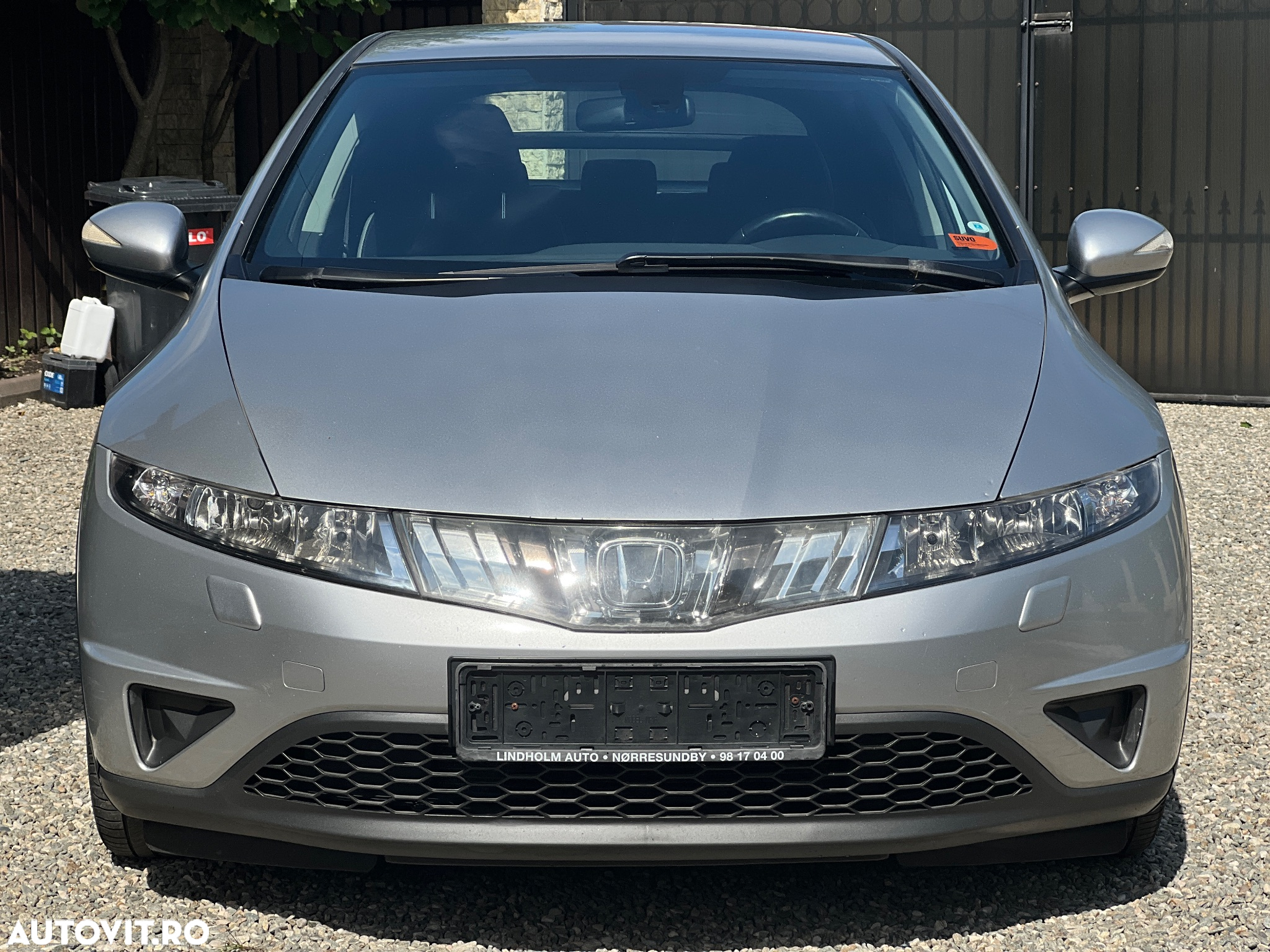 Honda Civic 1.8i-VTEC Sport - 2