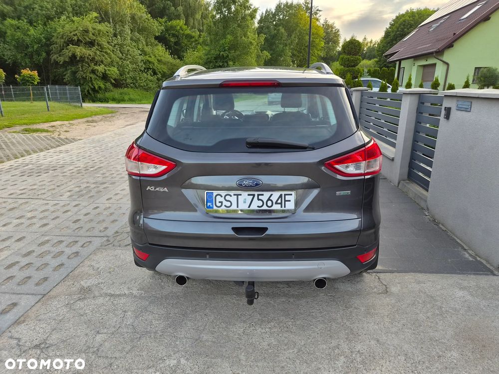 Ford Kuga 1.5 EcoBoost 2x4 Titanium - 5