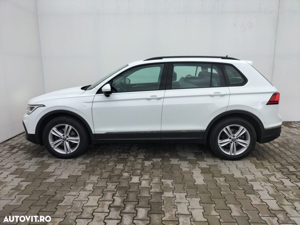 Volkswagen Tiguan - 2