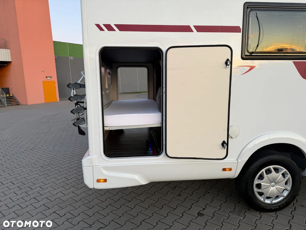 Roller Team 277 camper 7-osób kamper camper zamiana - 10