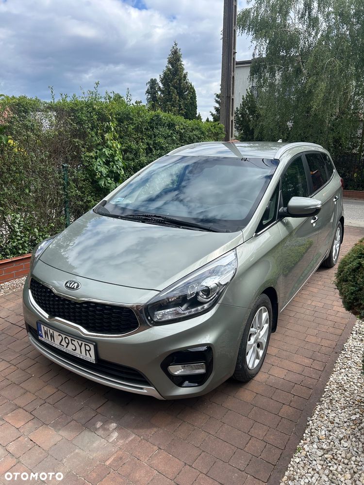 Kia Carens 1.7 CRDi L 7DCT - 6