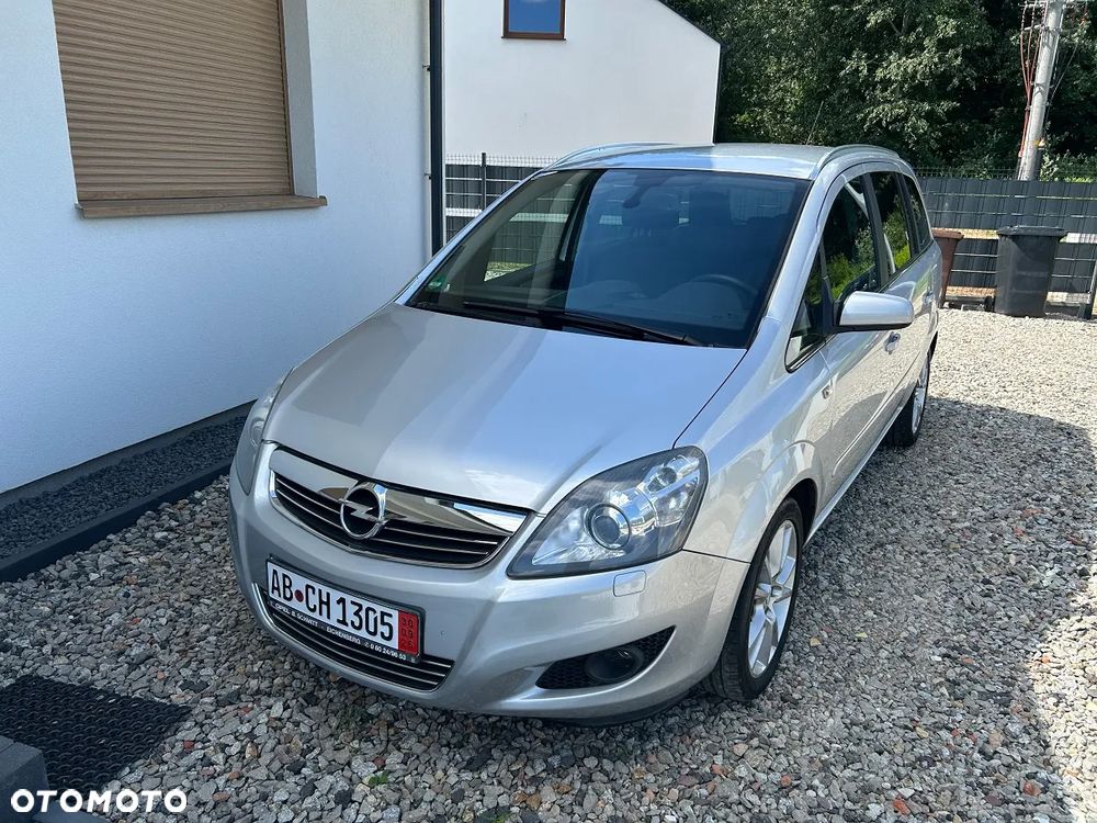 Opel Zafira 1.8 Design Edition - 2