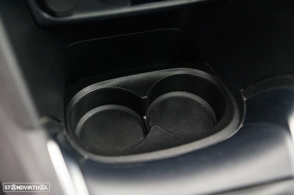 Peugeot 208 1.2 PureTech GT Line - 27