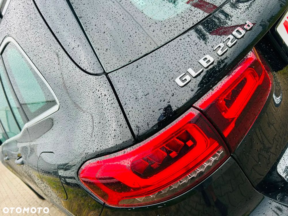 Mercedes-Benz GLB - 10