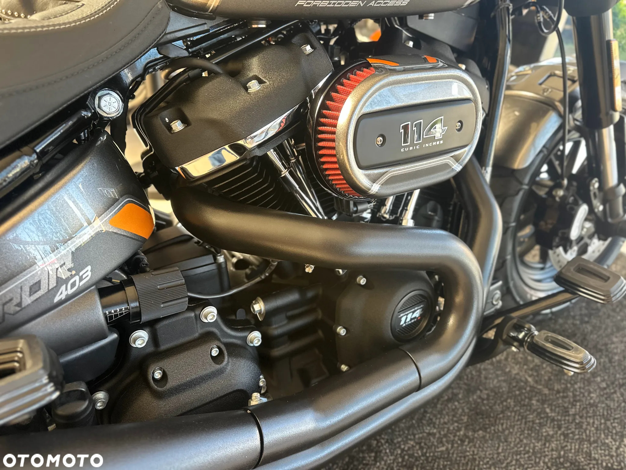 Harley-Davidson Softail Fat Bob - 23