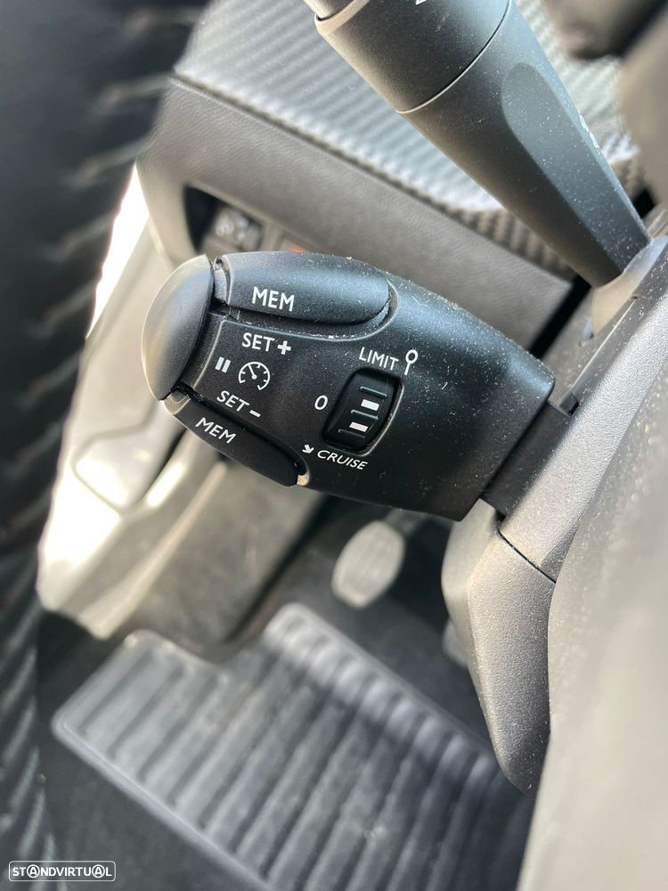 Peugeot 2008 PureTech 130 Active Pack - 7