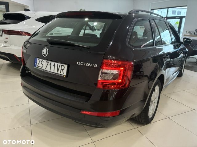 Skoda Octavia 1.4 TSI Ambition DSG - 6
