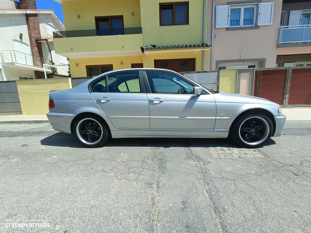BMW 320 d - 1
