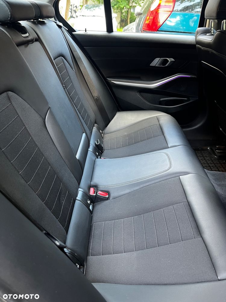 BMW Seria 3 318i Sport Line - 6