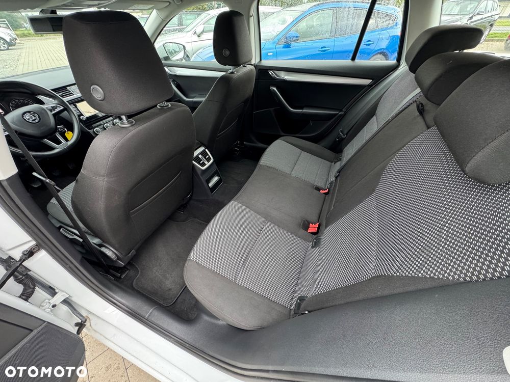 Skoda Octavia 1.6 TDI Solution - 14