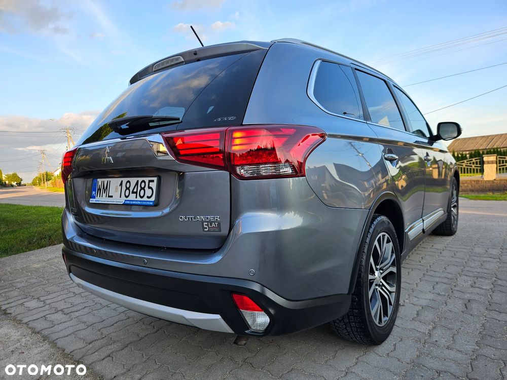 Mitsubishi Outlander 2.0 Intense Comfort 4WD CVT - 14