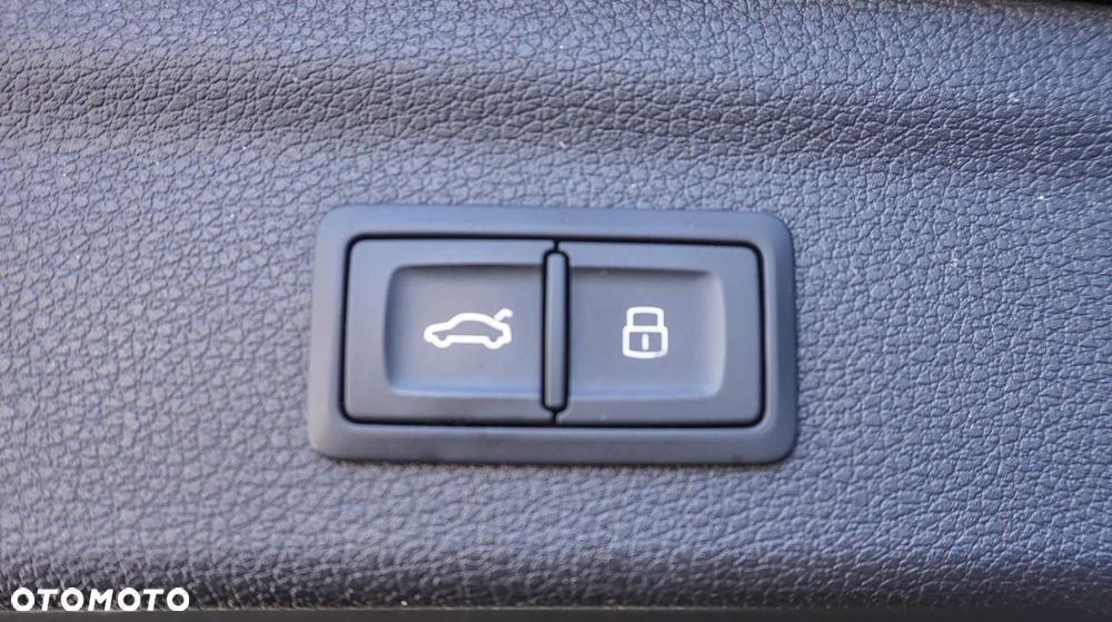 Audi Q3 35 TDI S tronic - 33